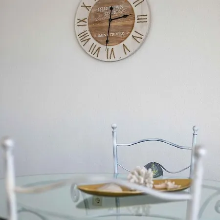 La Buena Vida, By Comfortable Luxury Apartman *