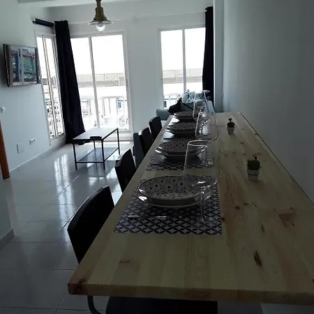 La Buena Vida, By Comfortable Luxury Apartment